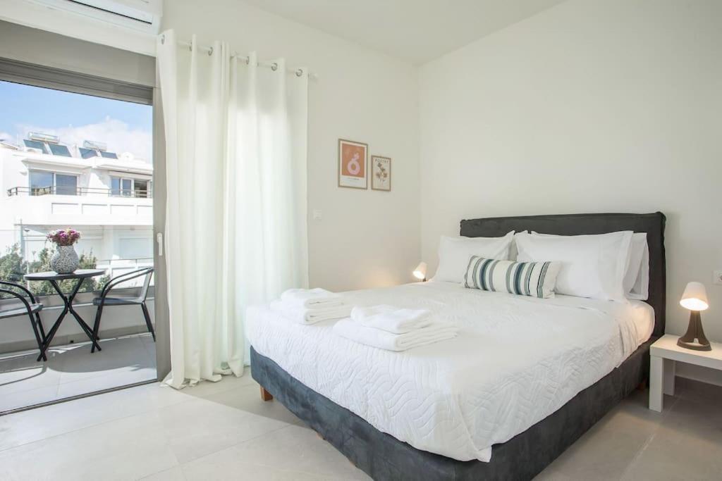 Cozy Apartment In The Heart Of Rhodes City Center Екстер'єр фото